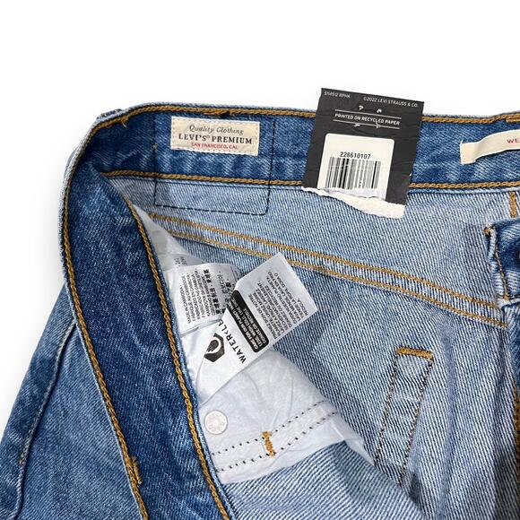 NWT Levi’s Premium Denim Wedgie Tapered Jeans Womens 31 Button Fly Distressed - Picture 6 of 12